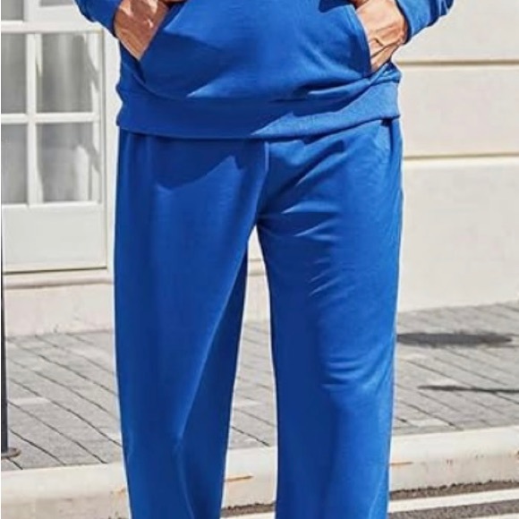 Men’s jogging set - Picture 2 of 3